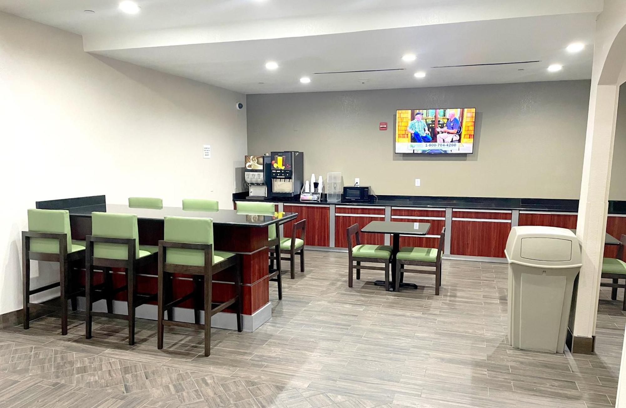 Hotel Super 8 By Wyndham San Antonio/Alamodome Area Exterior foto